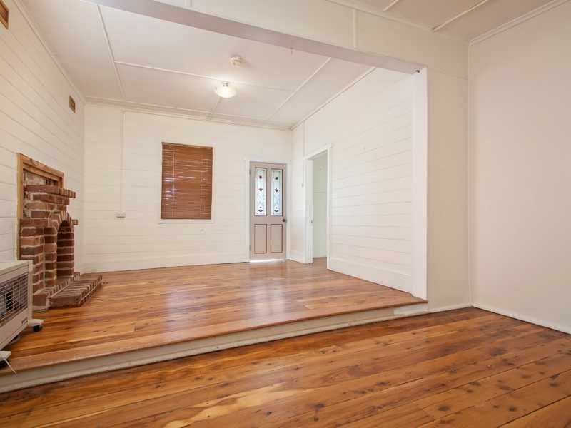 23 Collins Street, Wagga Wagga NSW 2650