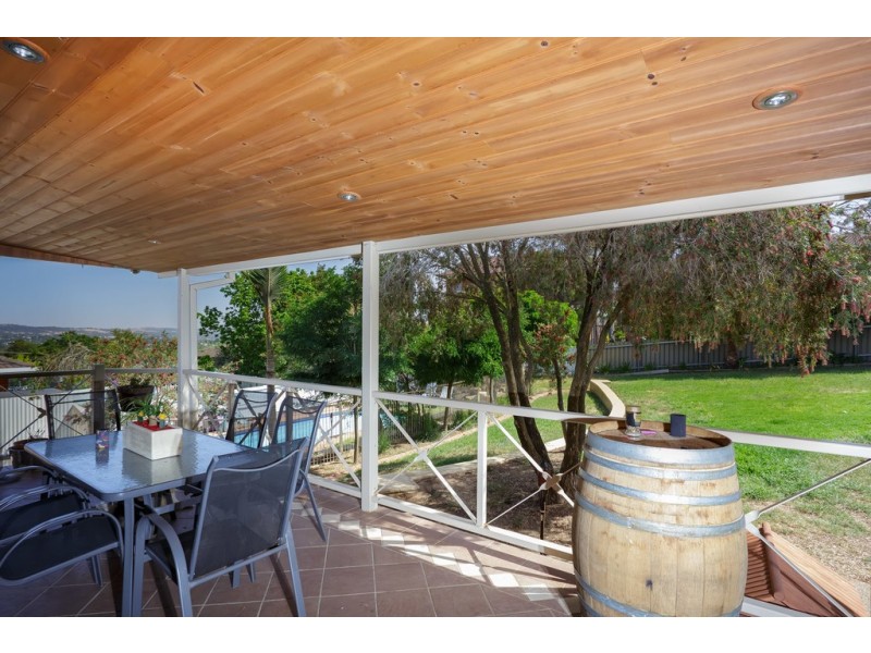 27 Allambie Way, Mount Austin NSW 2650