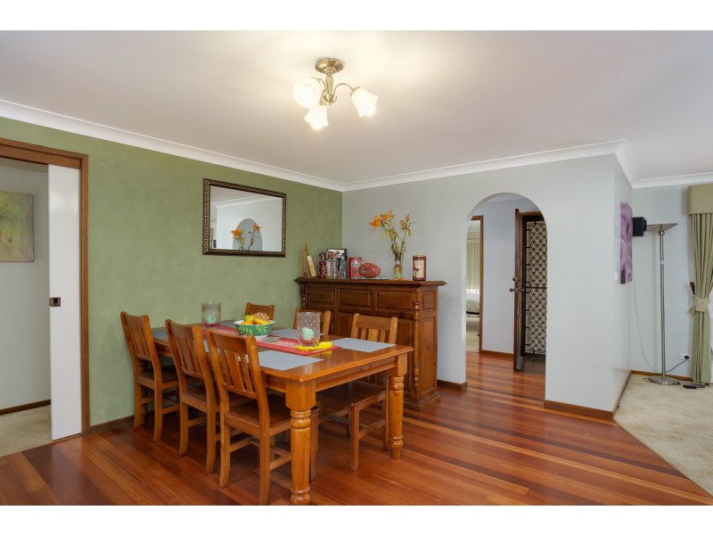 27 Allambie Way, Mount Austin NSW 2650