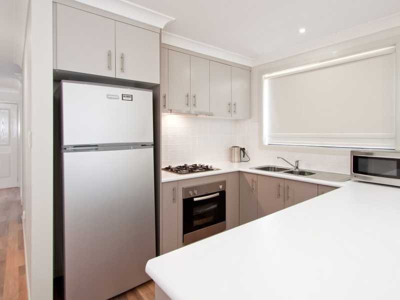 2/26 Dove Street, Mount Austin NSW 2650