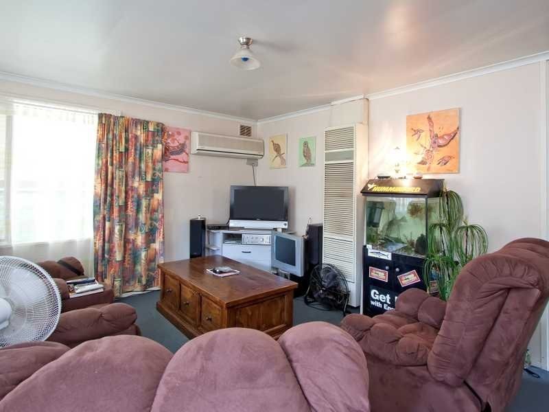 17 Warren Place, Mount Austin NSW 2650