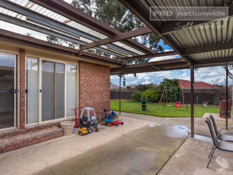 112 Undurra Drive, Glenfield Park NSW 2650