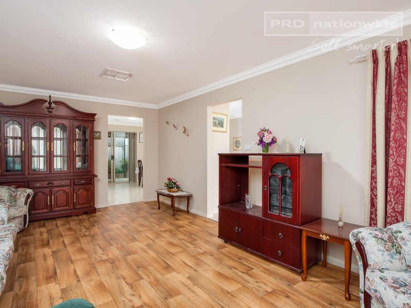 18 Barrima Drive, Glenfield Park NSW 2650