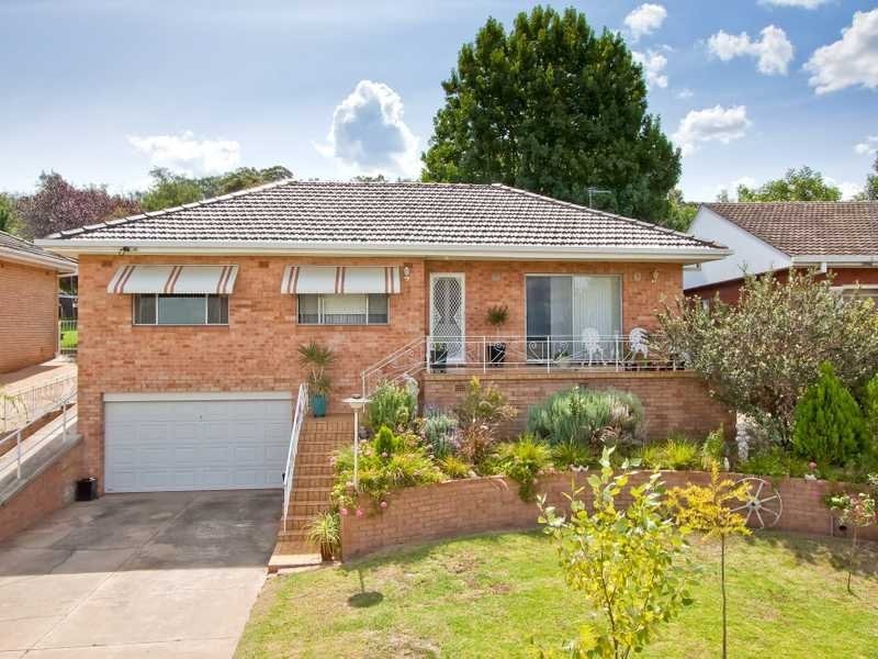 72 Meadow Street, Kooringal NSW 2650