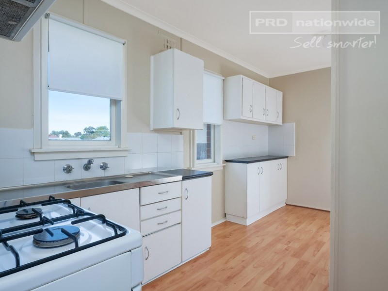 41 Chifley Crescent, Wagga Wagga NSW 2650