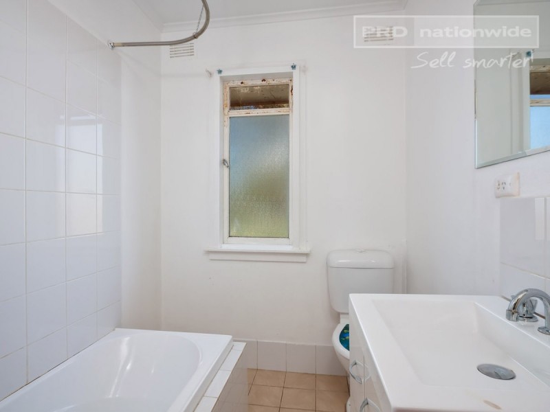 41 Chifley Crescent, Wagga Wagga NSW 2650