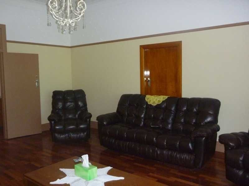 13 Gurwood Street, Wagga Wagga NSW 2650
