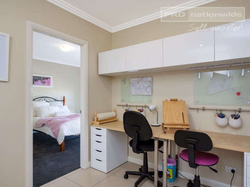 5 Veronica Place, Wagga Wagga NSW 2650