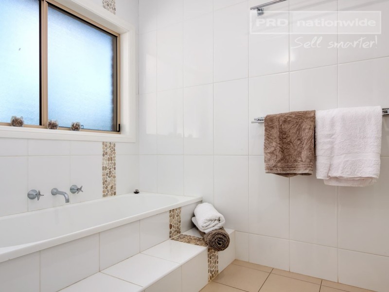 5 Veronica Place, Wagga Wagga NSW 2650