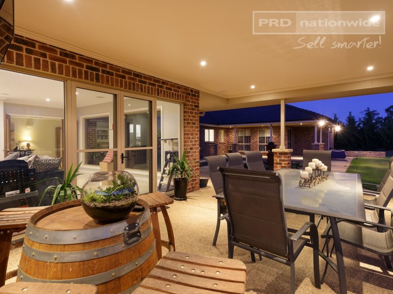 5 Veronica Place, Wagga Wagga NSW 2650