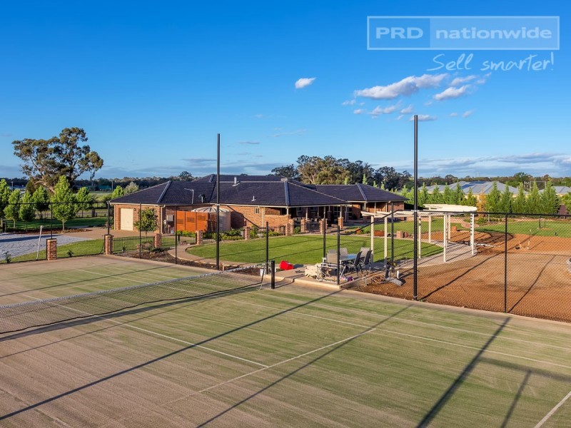 5 Veronica Place, Wagga Wagga NSW 2650