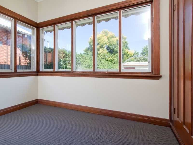 8 Little Best Street, Wagga Wagga NSW 2650