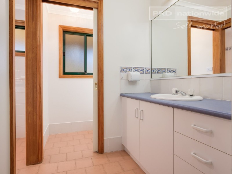 40-42 Railway Street, The Rock NSW 2655