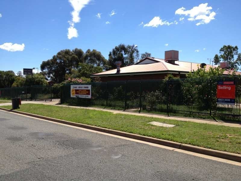 37 Bruce Street, Tolland NSW 2650