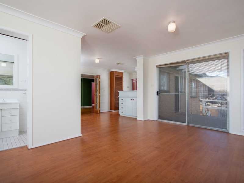 43 Panorama Street, Kooringal NSW 2650