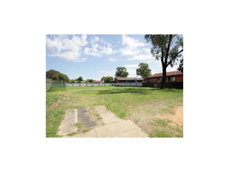 17 Toy Place, Tolland NSW 2650
