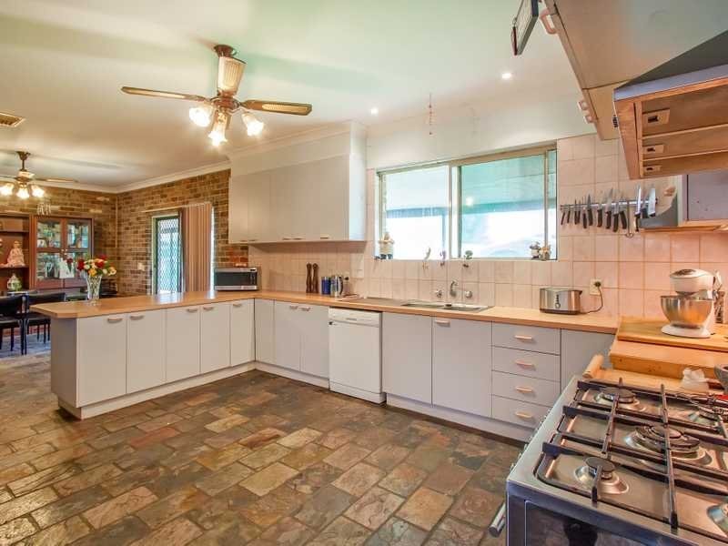 8 Pioneer Avenue, Gumly Gumly NSW 2652