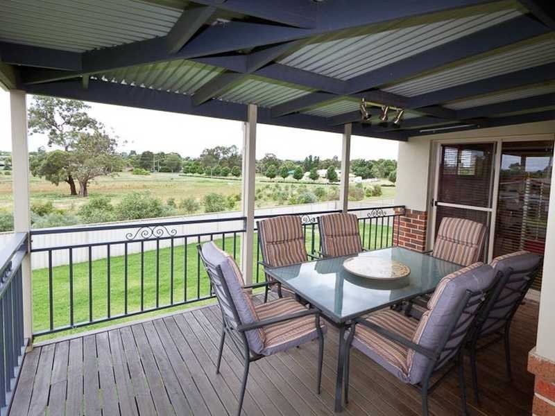 33 Fitzroy Street, Tatton NSW 2650