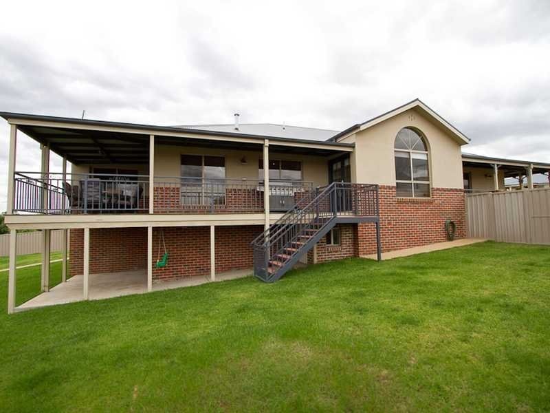 33 Fitzroy Street, Tatton NSW 2650