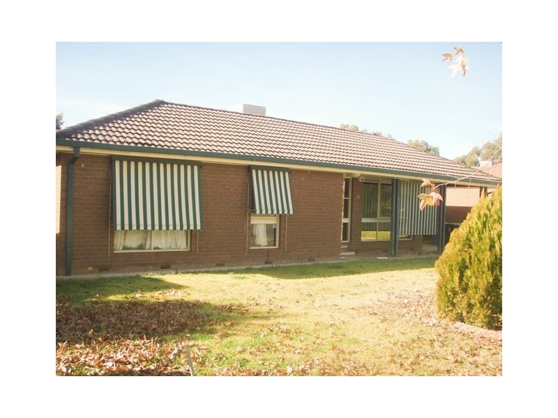 11 Goborra Street, Glenfield Park NSW 2650