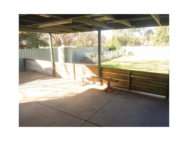 11 Goborra Street, Glenfield Park NSW 2650