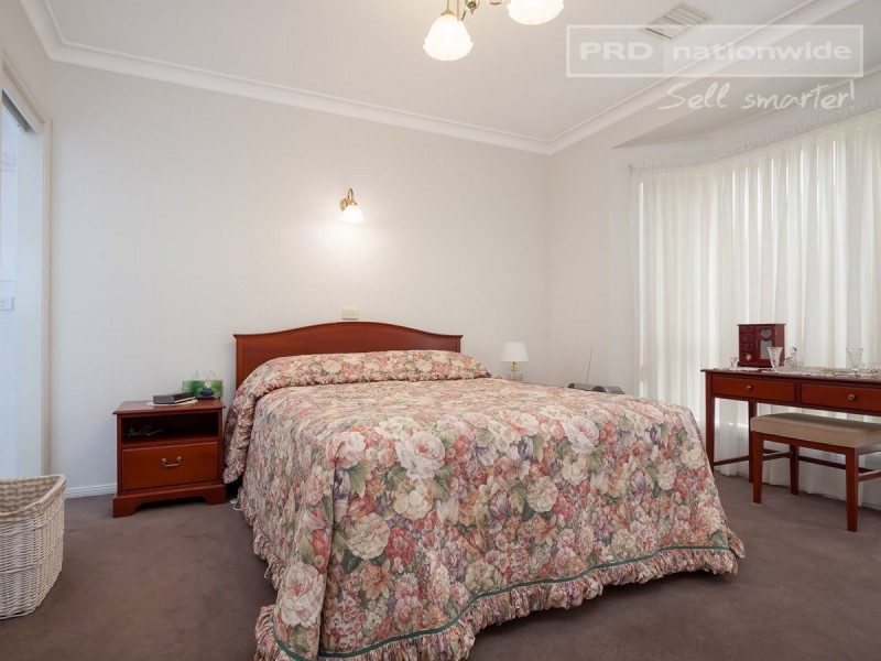 14 Lachlan Place, Tatton NSW 2650