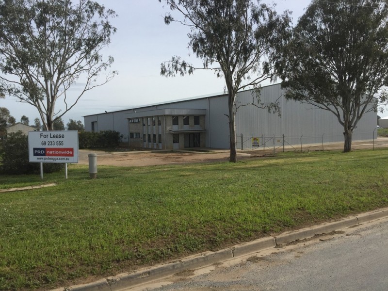 15 Lewington Street, Bomen NSW 2650