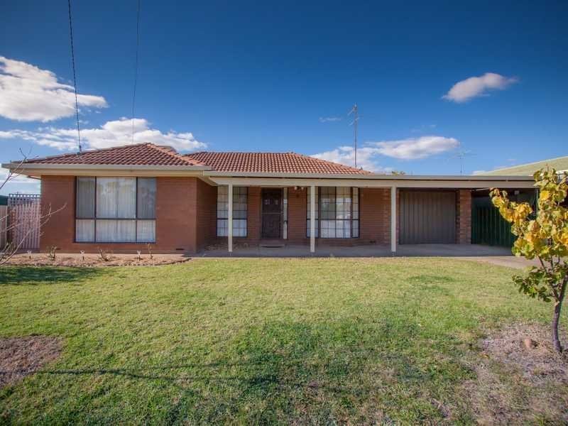 11 Uranquintry Street, Uranquinty NSW 2652