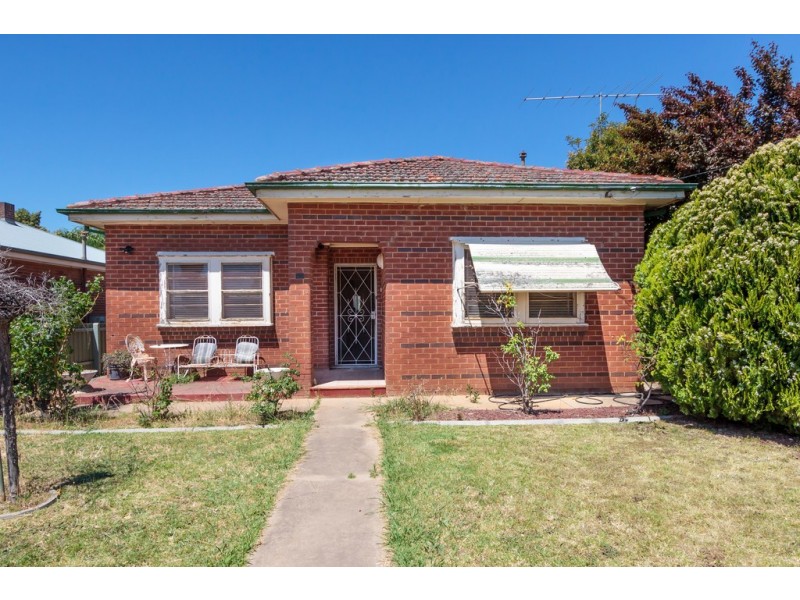 49 Bourke Street, Turvey Park NSW 2650