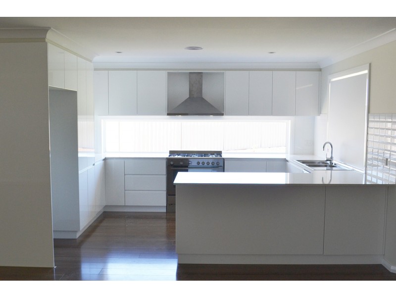 Unit 2/12 Trumper Street, Boorooma NSW 2650