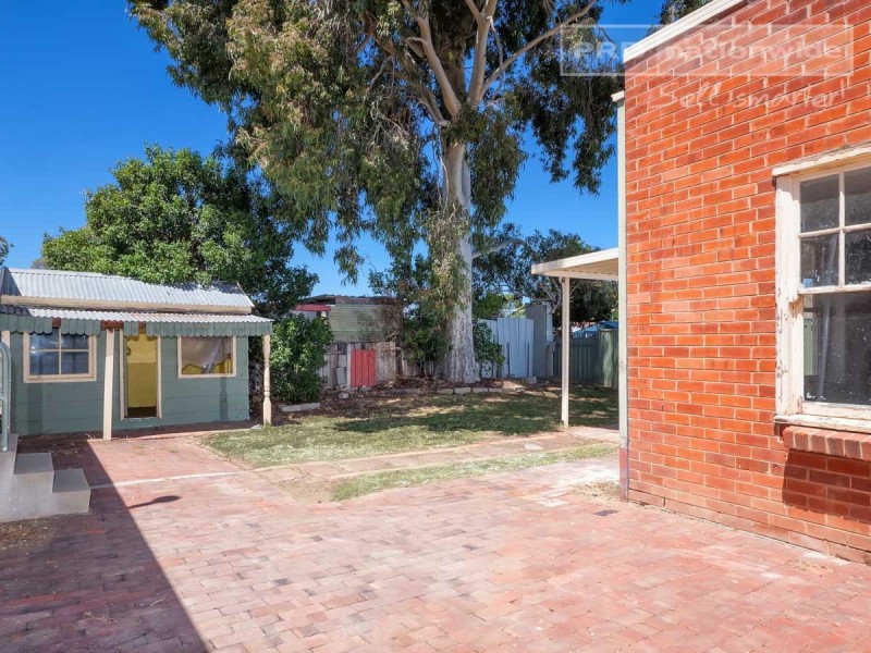 20 Menzies Avenue, Kooringal NSW 2650