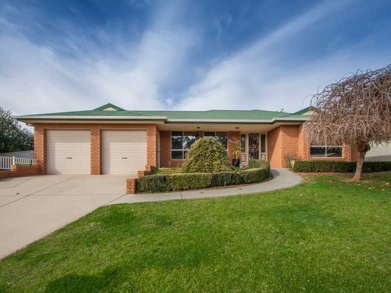 101 Kaloona Drive, Bourkelands NSW 2650