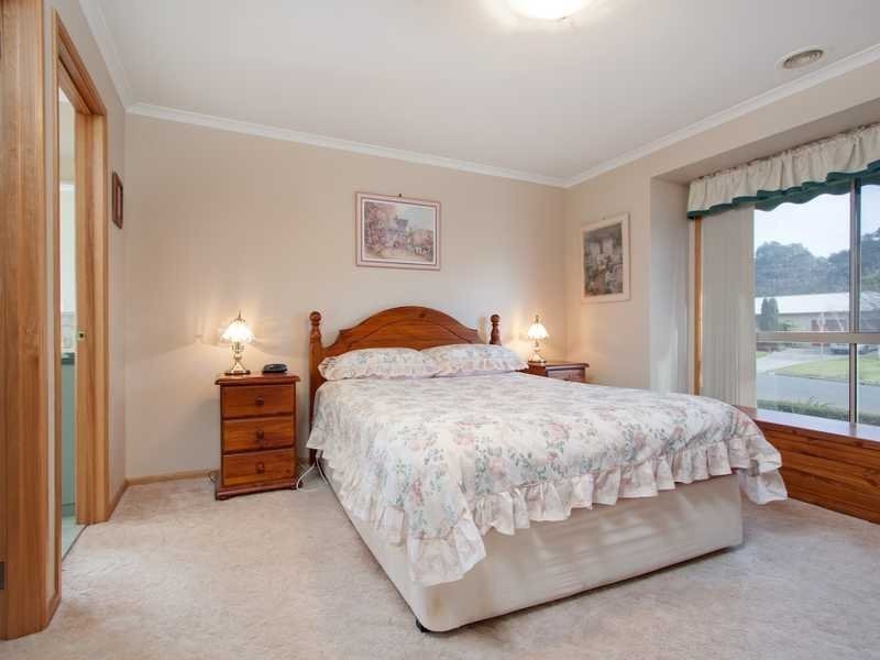 101 Kaloona Drive, Bourkelands NSW 2650