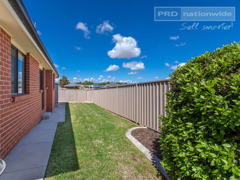 3/26 Dove Street, Mount Austin NSW 2650
