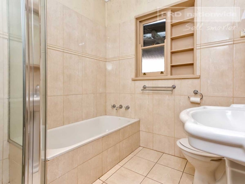 50 Bourke Street, Turvey Park NSW 2650