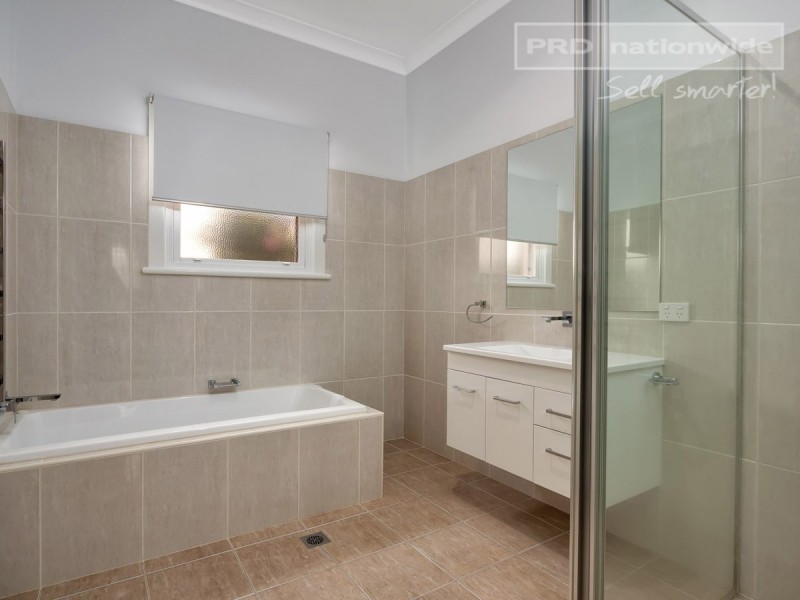 56 Kincaid Street, Wagga Wagga NSW 2650