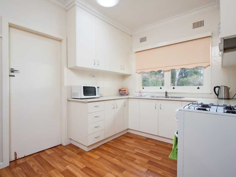 20 Hodson Avenue, Turvey Park NSW 2650