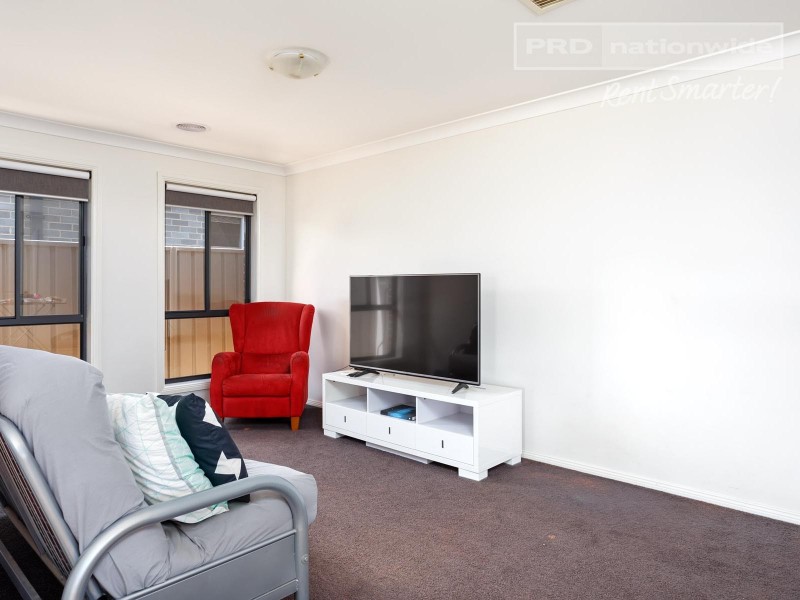 11 Mirrul Street, Glenfield Park NSW 2650