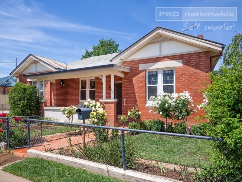 30 Darlow Street, Wagga Wagga NSW 2650