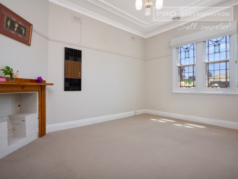 30 Darlow Street, Wagga Wagga NSW 2650