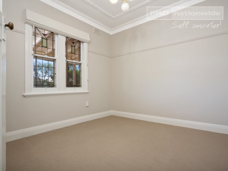 30 Darlow Street, Wagga Wagga NSW 2650