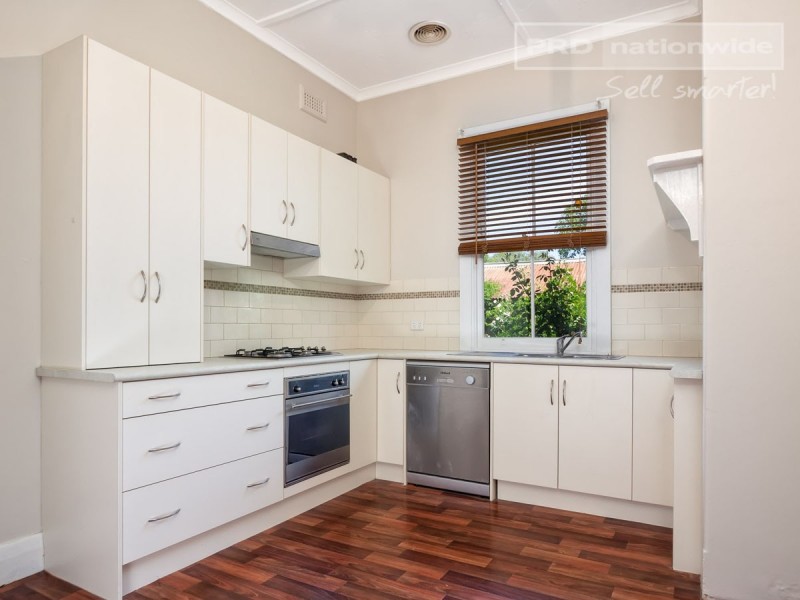 30 Darlow Street, Wagga Wagga NSW 2650