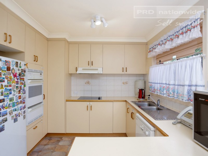 86 Undurra Drive, Glenfield Park NSW 2650