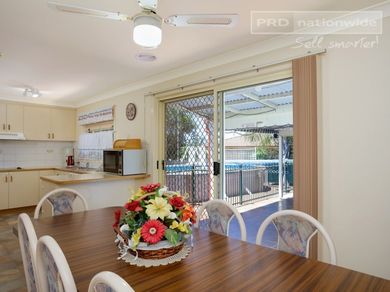 86 Undurra Drive, Glenfield Park NSW 2650