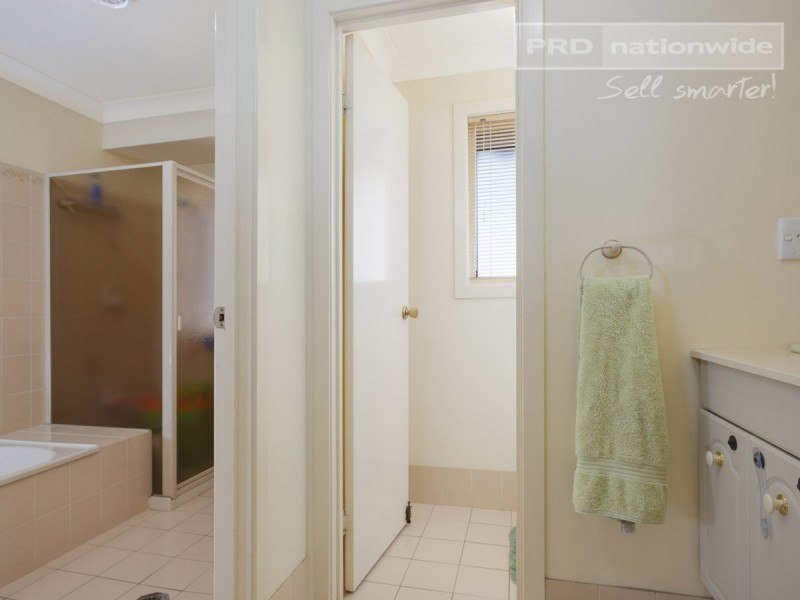 86 Undurra Drive, Glenfield Park NSW 2650