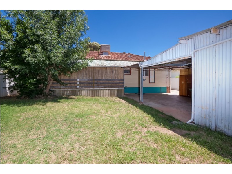 19 Tarakan Avenue, Ashmont NSW 2650