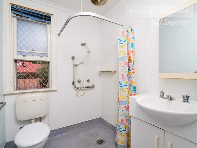 3 Tarakan Avenue, Ashmont NSW 2650