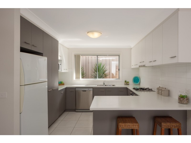 64 Kaloona Drive, Bourkelands NSW 2650