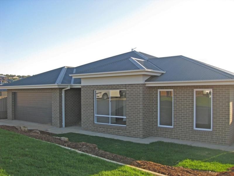 78 Kaloona Drive, Bourkelands NSW 2650