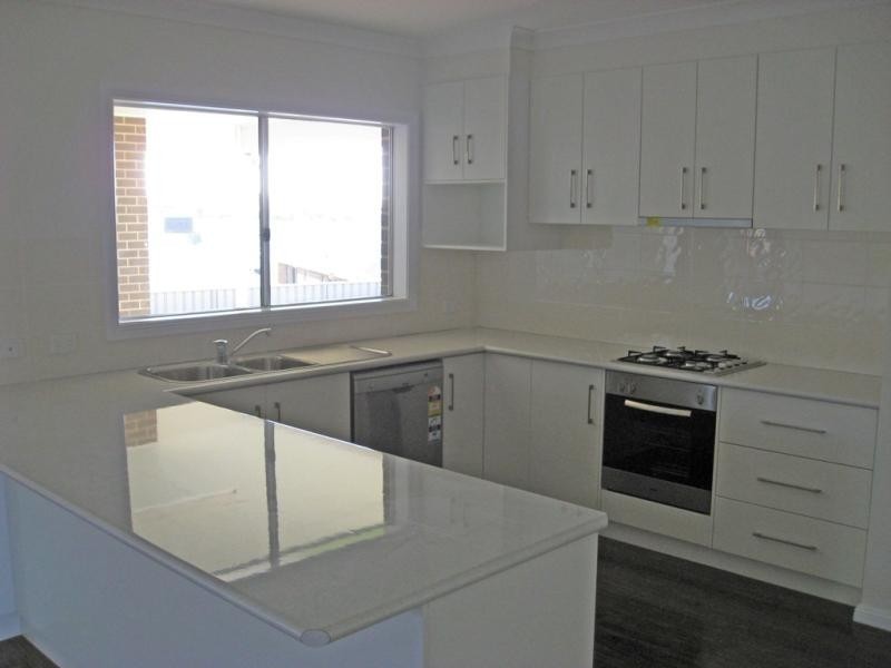 78 Kaloona Drive, Bourkelands NSW 2650